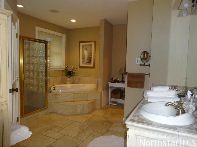 2941 Casco Point Rd, Wayzata, MN 55391 photo 6