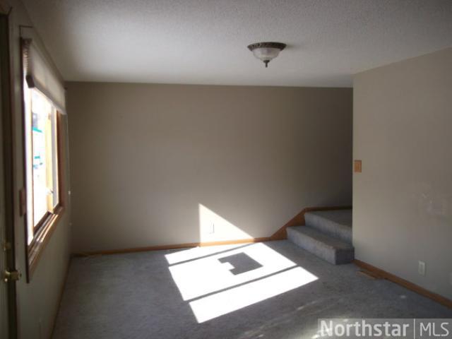 624 Front St, Kenyon, MN 55946 photo 2