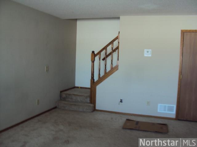 8439 S Pond Trl, Champlin, MN 55316 photo 2