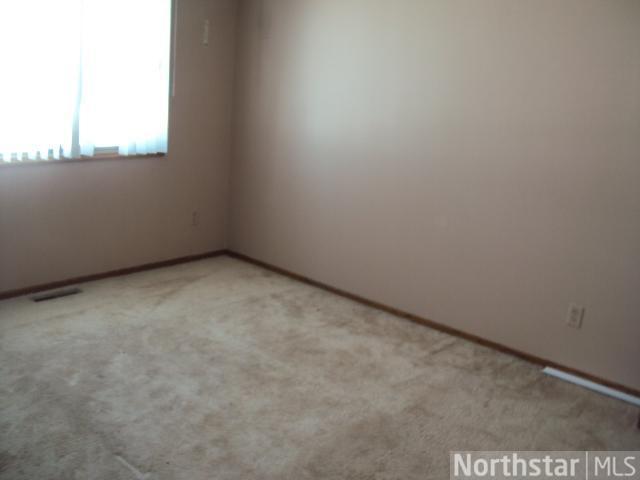 8439 S Pond Trl, Champlin, MN 55316 photo 7
