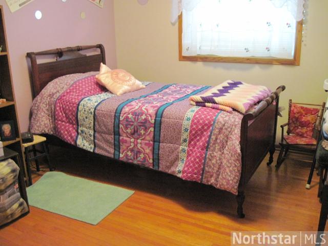 1612 11th E St, Glencoe, MN 55336 photo 8