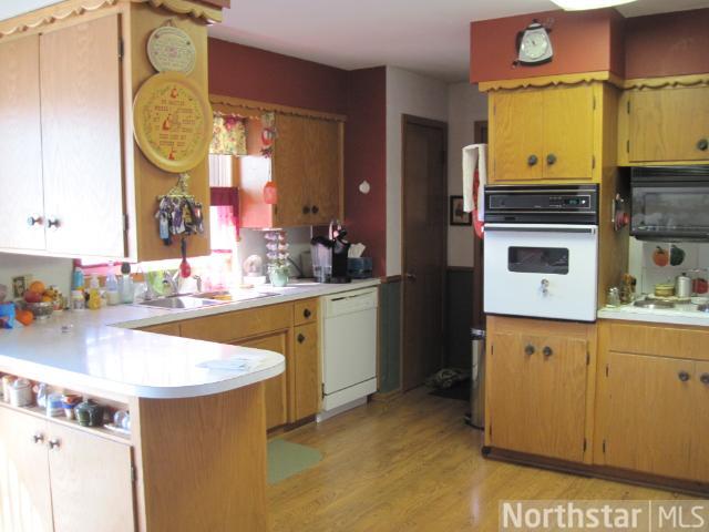 1612 11th E St, Glencoe, MN 55336 photo 7