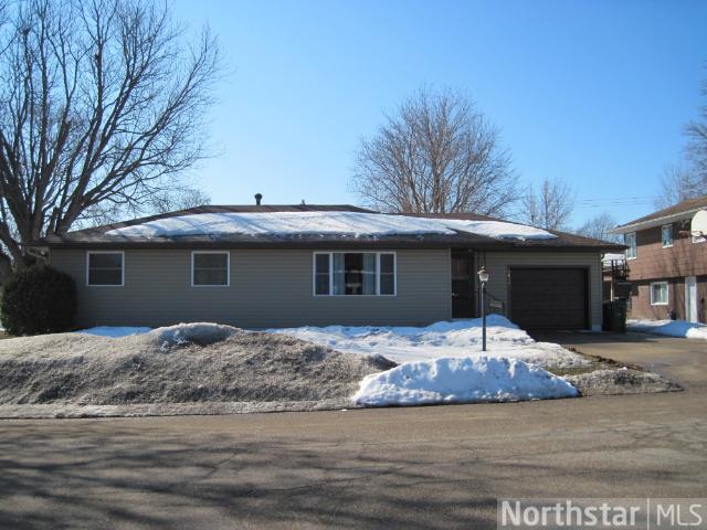 1612 11th E St, Glencoe, MN 55336 photo 1