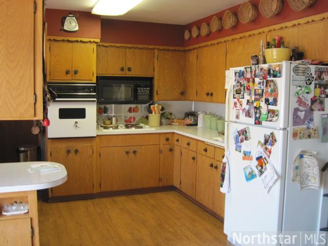 1612 11th E St, Glencoe, MN 55336 photo 6