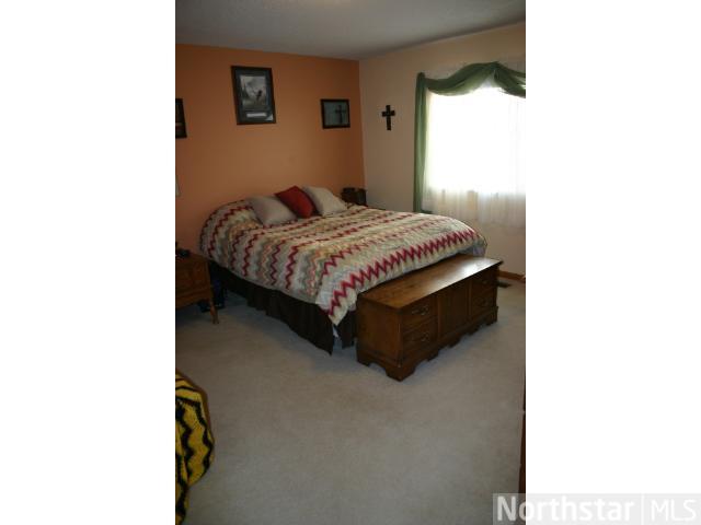 2425 Cornell Dr, Faribault, MN 55021 photo 5