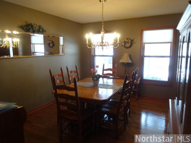 1383 Pinefield Ct, Saint Paul, MN 55110 photo 3
