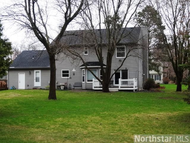 1383 Pinefield Ct, Saint Paul, MN 55110 photo 2
