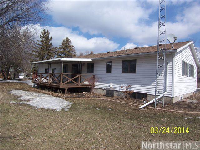 560 6th St E, Hector, MN 55342 photo 2