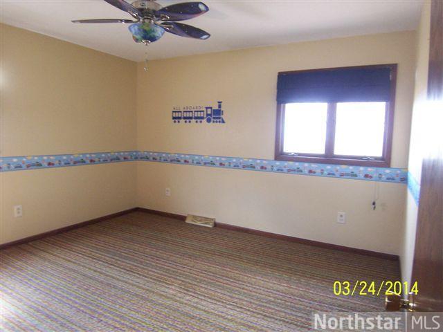 560 6th St E, Hector, MN 55342 photo 6