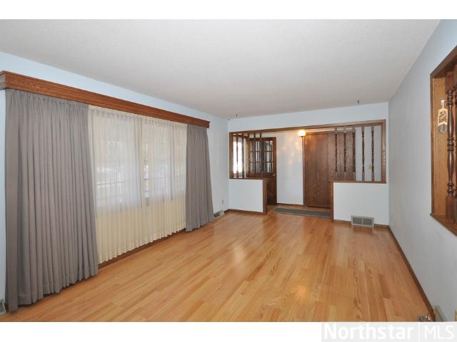 4854 Drake St, Maple Plain, MN 55359 photo 9