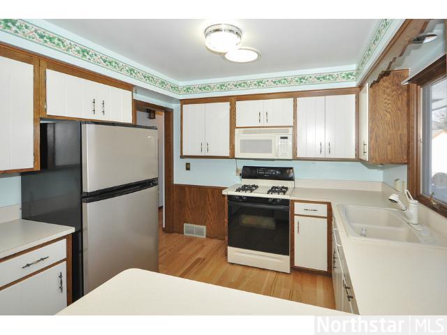 4854 Drake St, Maple Plain, MN 55359 photo 6
