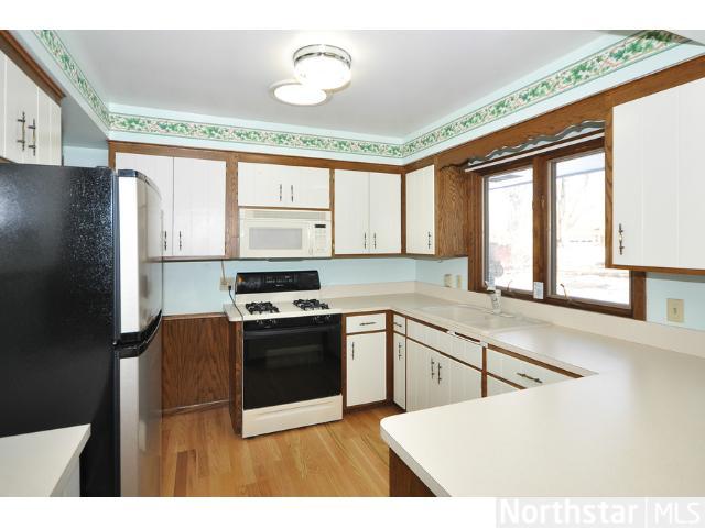 4854 Drake St, Maple Plain, MN 55359 photo 5