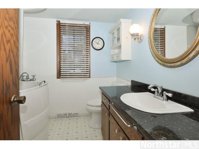 4854 Drake St, Maple Plain, MN 55359 photo 8