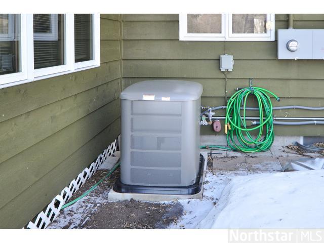 4854 Drake St, Maple Plain, MN 55359 photo 17