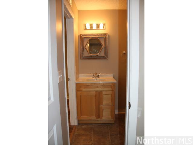 511 Summit Ln, Dundas, MN 55019 photo 3