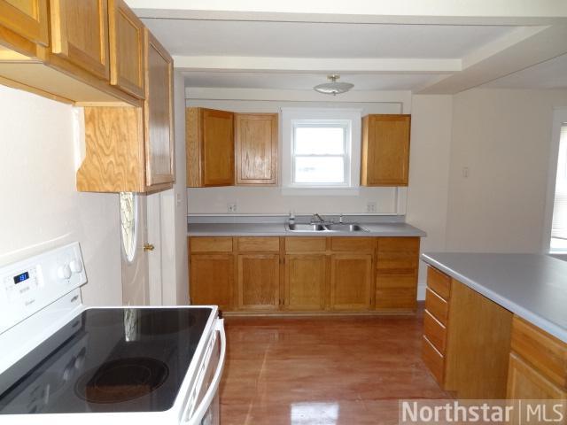 236 Wilson Ave N, Faribault, MN 55021 photo 2