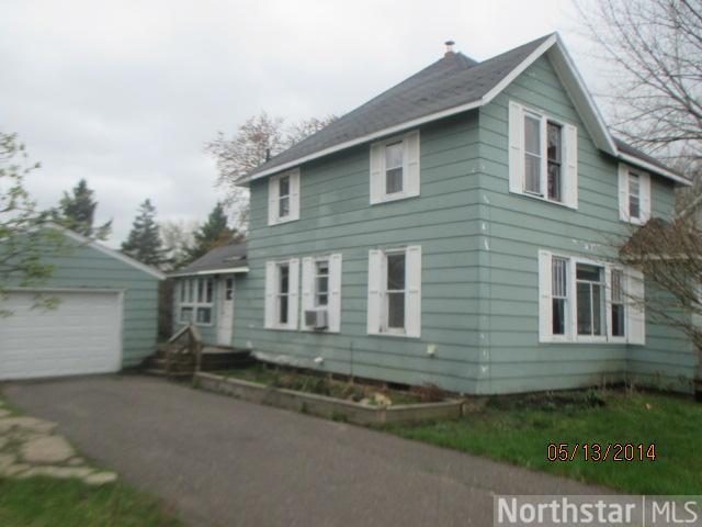 1326 Maple St, Baldwin, WI 54002 photo 1