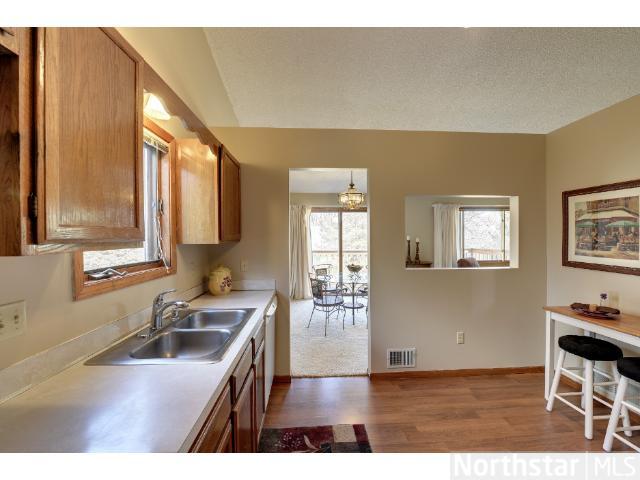 577 Skillman E Ave, Saint Paul, MN 55117 photo 4