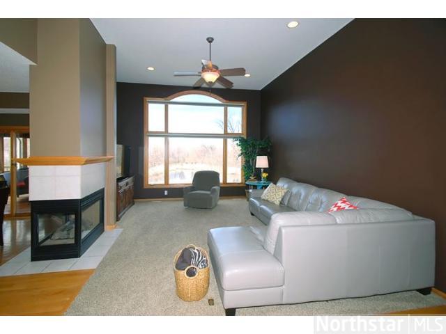 6885 Deer Ct, Hugo, MN 55038 photo 12