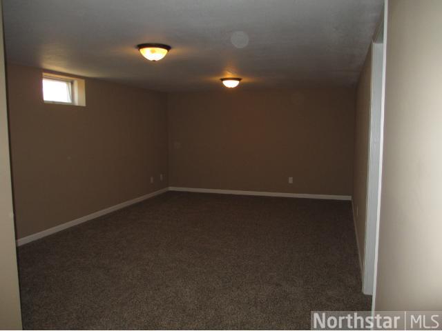 317 S 5th St, Saint Peter, MN 56082 photo 10