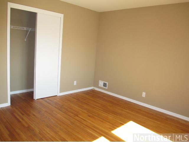 317 S 5th St, Saint Peter, MN 56082 photo 9
