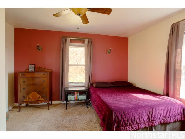 994 Walnut Ct, Chaska, MN 55318 photo 8