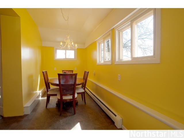 994 Walnut Ct, Chaska, MN 55318 photo 1
