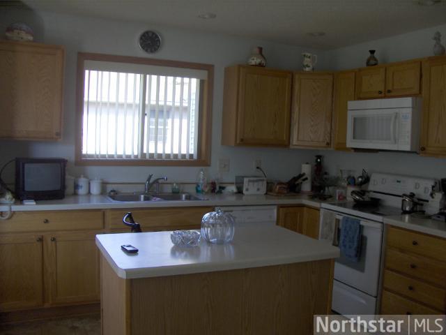 111 White Pine Ct, Mora, MN 55051 photo 5