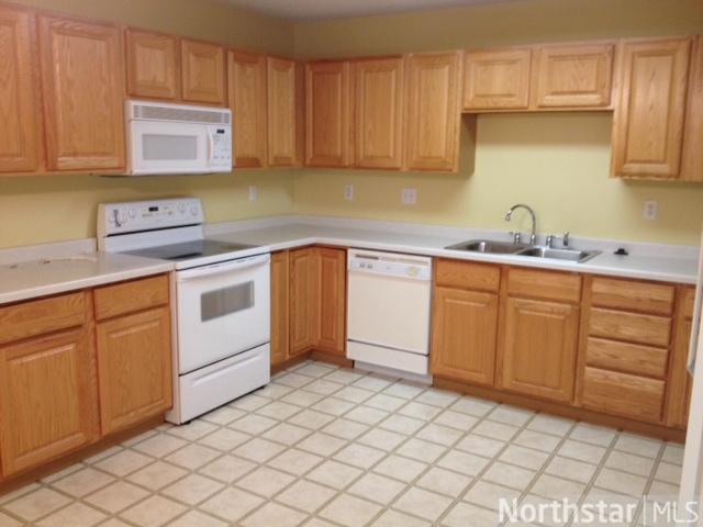 386 Meadowview Ct, Baldwin, WI 54002 photo 2