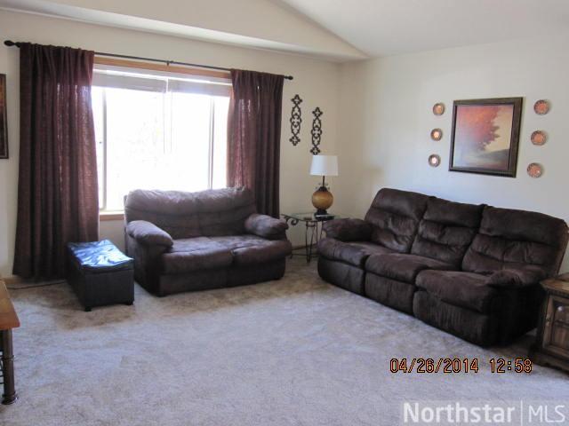12705 Chestnut Dr, Baxter, MN 56425 photo 2