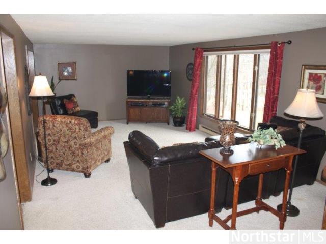 8425 Red Pine Cir, Baxter, MN 56425 photo 4