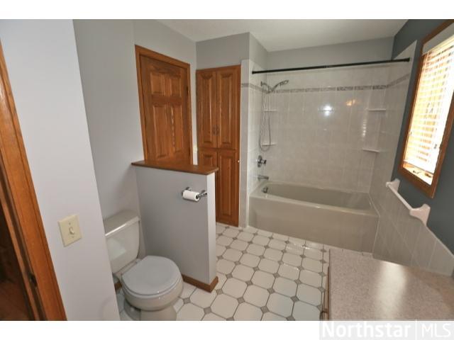1838 Plainview Dr, Saint Cloud, MN 56303 photo 5