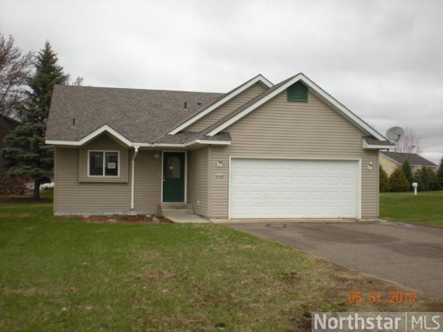 1701 Shannon Dr, Saint Cloud, MN 56301 photo 1