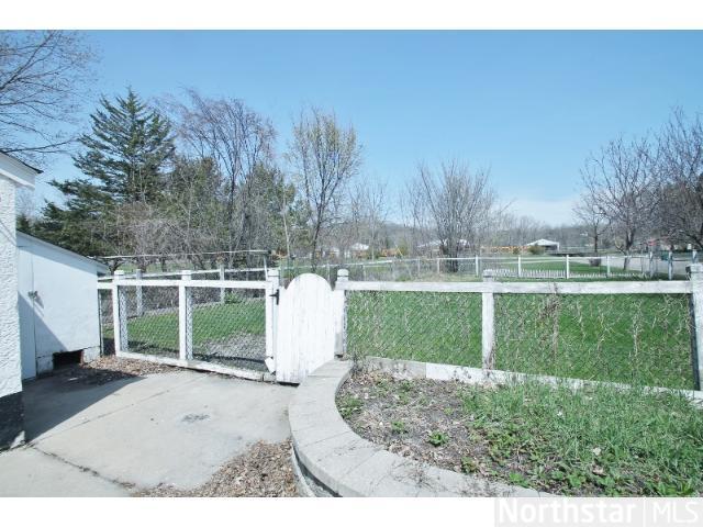 400 W 3rd St, Chaska, MN 55318 photo 15
