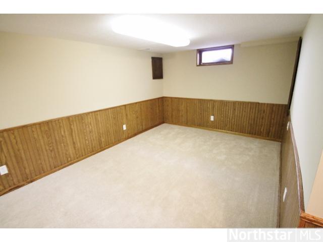 400 W 3rd St, Chaska, MN 55318 photo 12