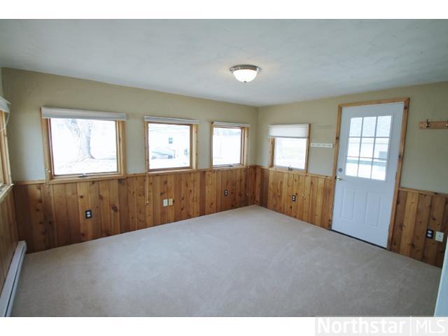 400 W 3rd St, Chaska, MN 55318 photo 7