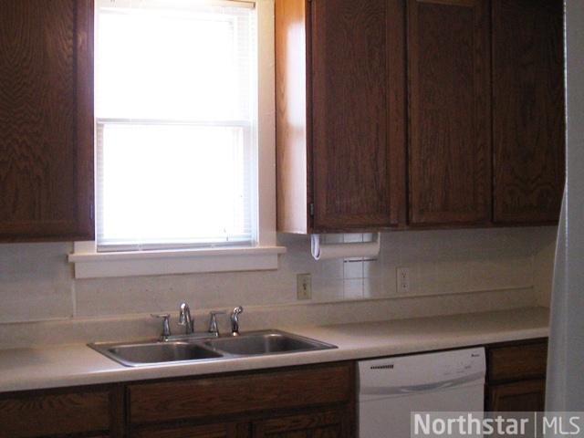 417 Willow St, Faribault, MN 55021 photo 2