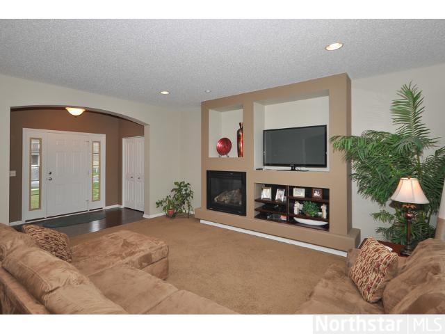 2013 Cobblestone Dr, Cologne, MN 55322 photo 6