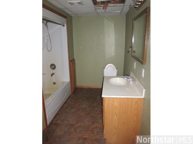 8965 Ivanhoe Trl, Faribault, MN 55021 photo 5
