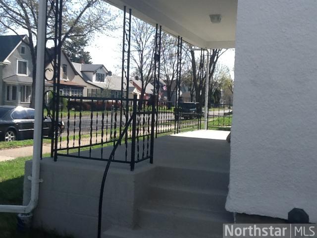 954 3rd St E, Saint Paul, MN 55106 photo 9