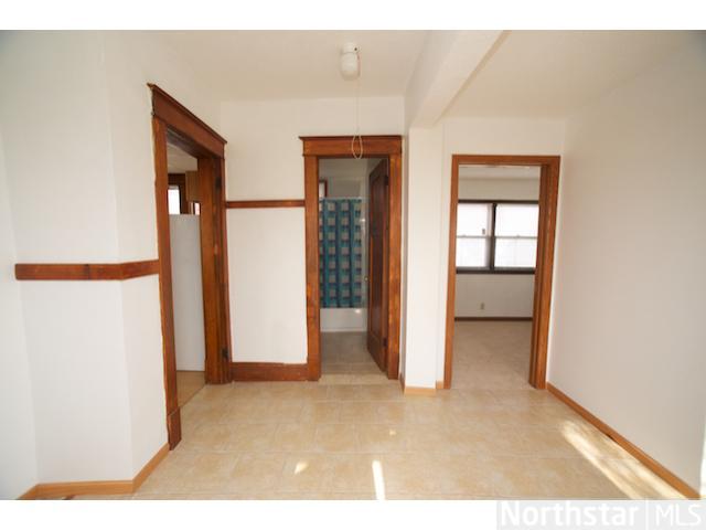 954 3rd St E, Saint Paul, MN 55106 photo 13