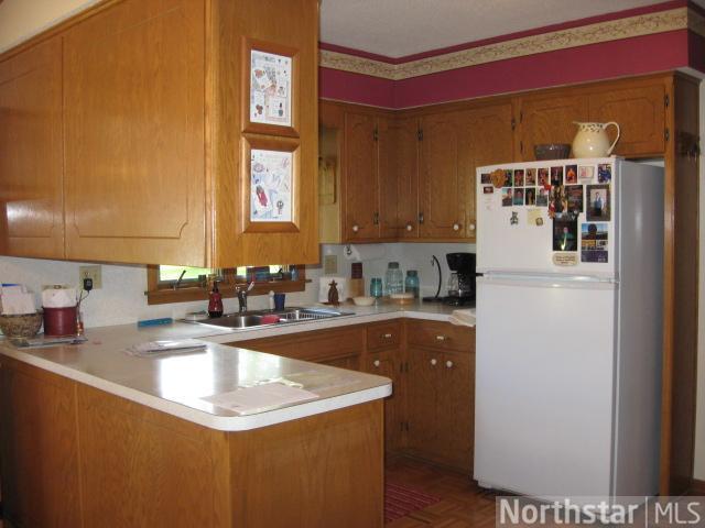 1710 11th E St, Glencoe, MN 55336 photo 3