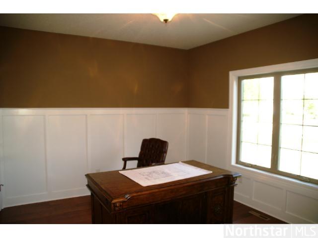 377 Brickyard Dr, Chaska, MN 55318 photo 10