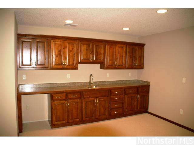 377 Brickyard Dr, Chaska, MN 55318 photo 15