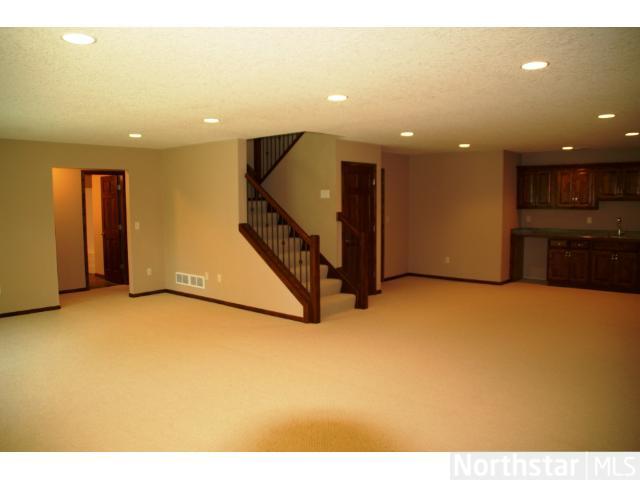 377 Brickyard Dr, Chaska, MN 55318 photo 14