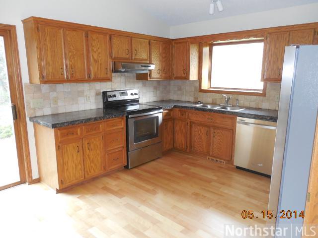 4179 Countryside Dr, Eagan, MN 55123 photo 2
