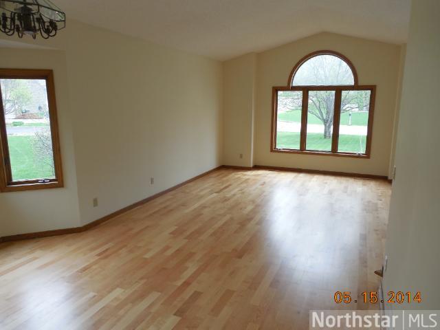 4179 Countryside Dr, Eagan, MN 55123 photo 4
