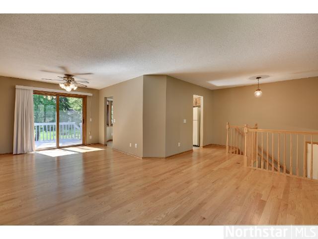 11433 Rhode Island Ct, Champlin, MN 55316 photo 5