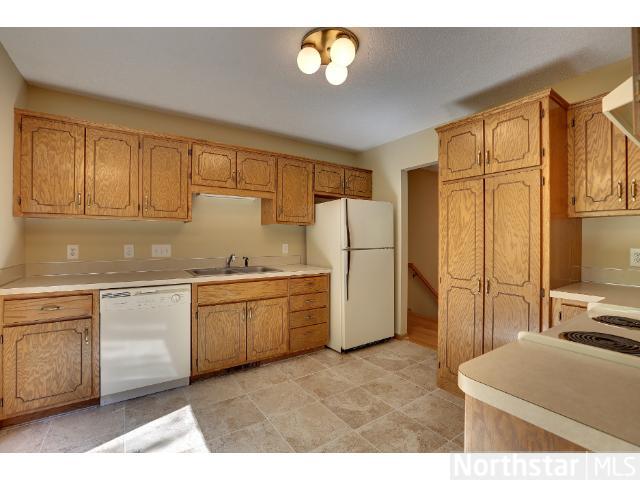 11433 Rhode Island Ct, Champlin, MN 55316 photo 6