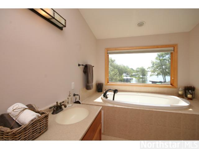 1802 Commerce Blvd, Mound, MN 55364 photo 14
